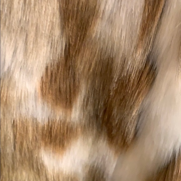 Faux fur vest - Picture 2 of 3